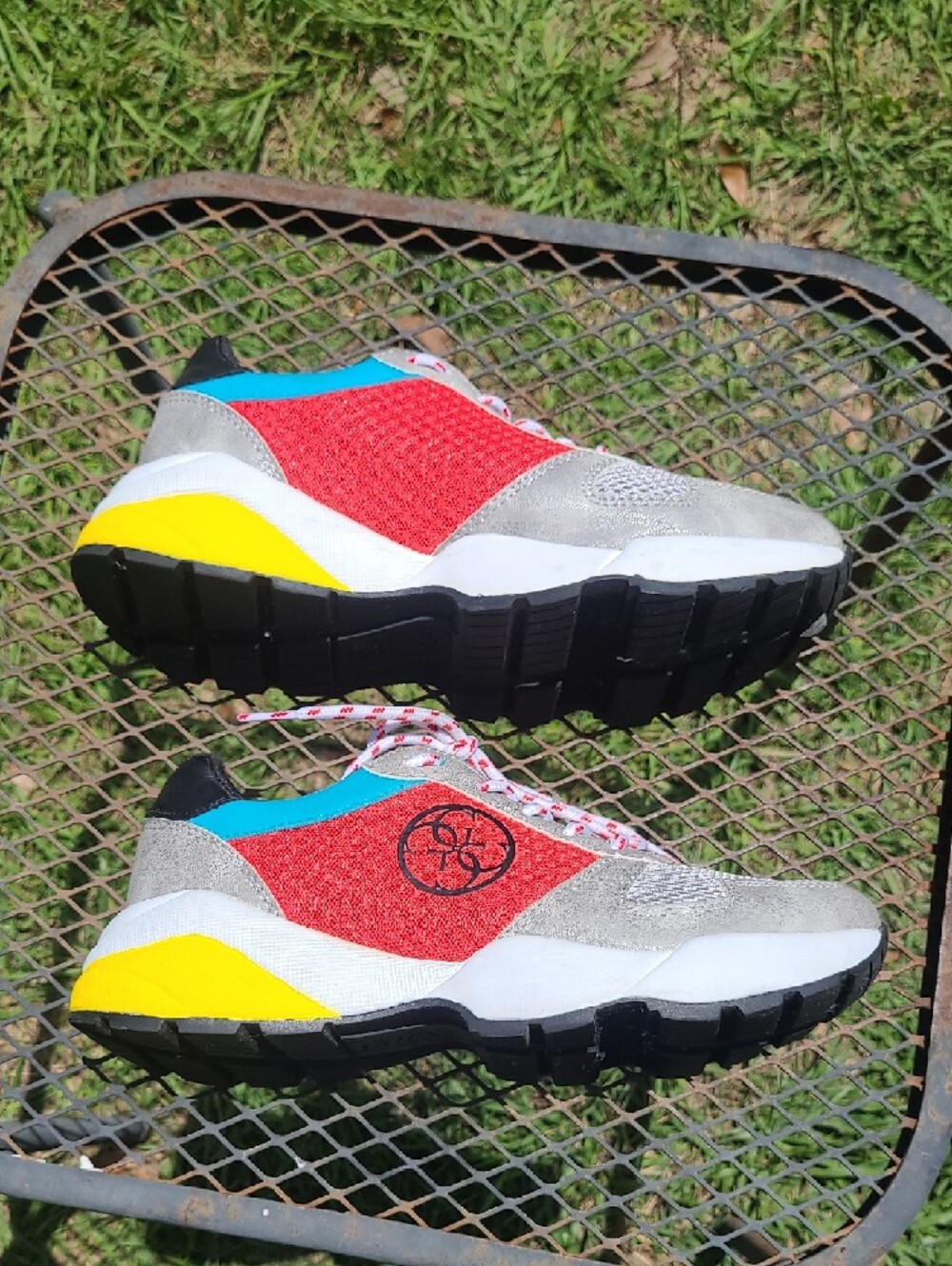 guess leather multi-color & pewter shoes sneakers Size 6.5m